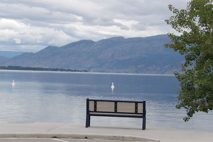 Okanagan Lakefront Resort