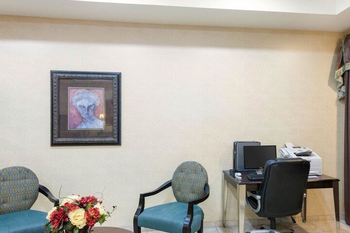 Comfort Inn & Suites Regional Medical Center