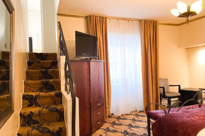 Room 36 of 124