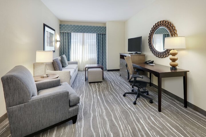 Room 17 of 46