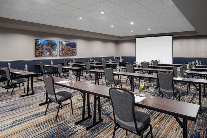 The Alloy King of Prussia - a DoubleTree by Hilton