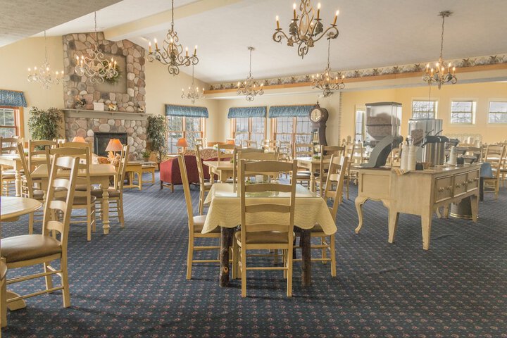 Essenhaus Inn & Conference Center
