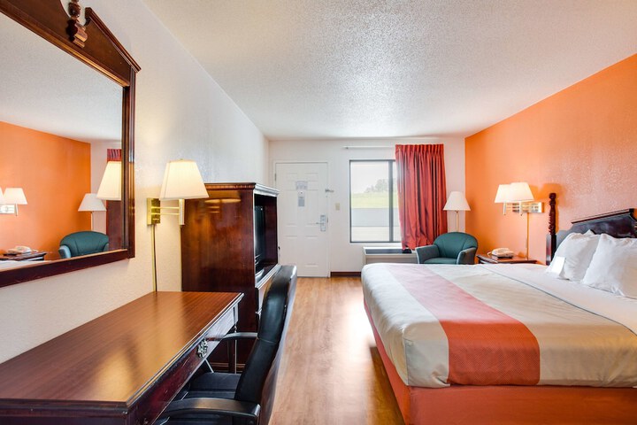 Room 22 of 34