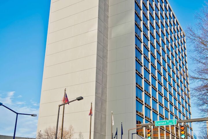 Hilton Knoxville