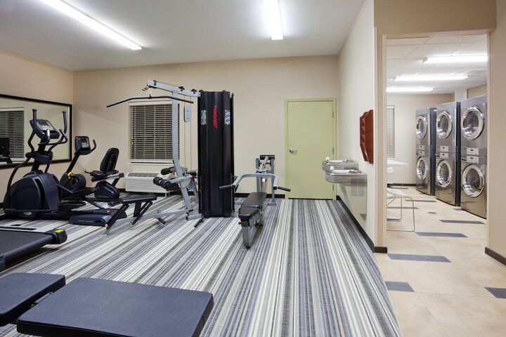 Candlewood Suites Dickinson ND by IHG
