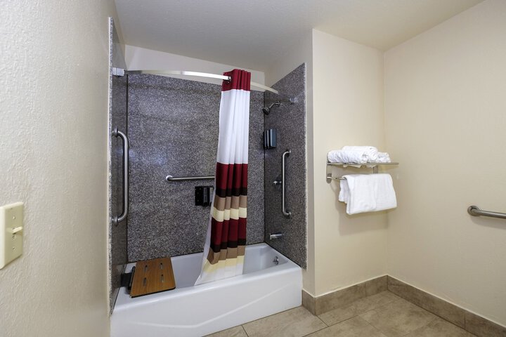 Red Roof Inn PLUS+ Hammond