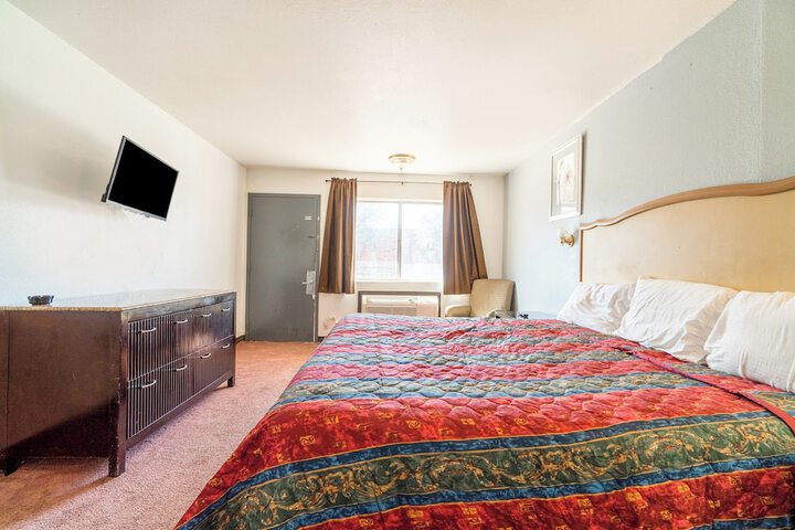 Room 65 of 123