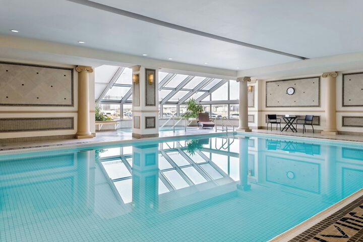 Sheraton Gateway Hotel in Toronto International Airport