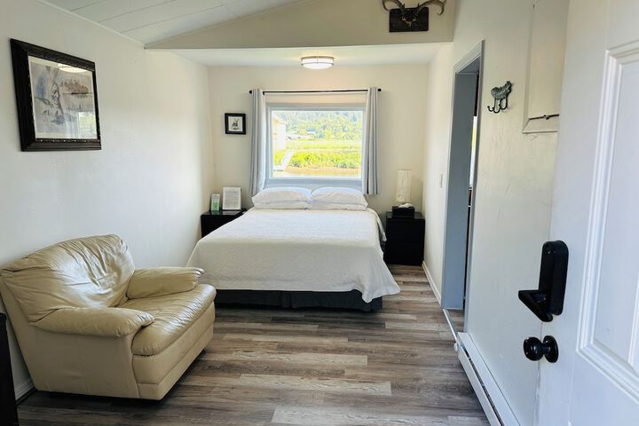 Raines Resort Cabins & RV
