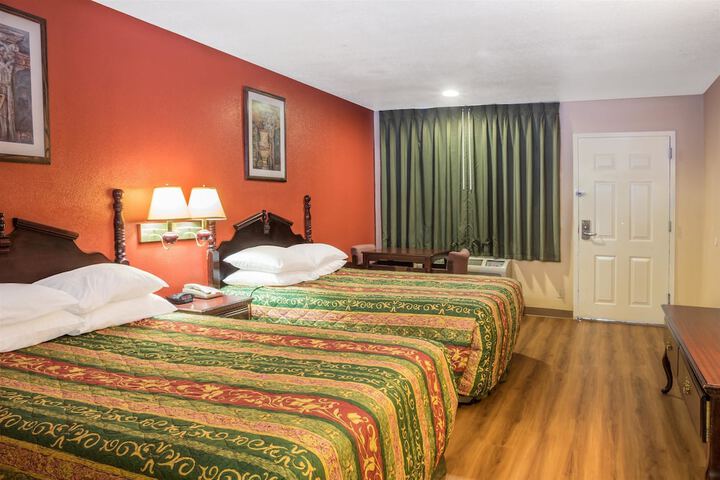 Room 19 of 33