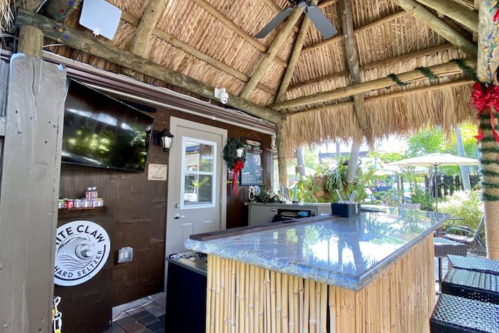 The Cabanas Guesthouse & Spa - Caters to Gay Men