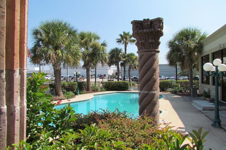 Hotel 4 of 38
