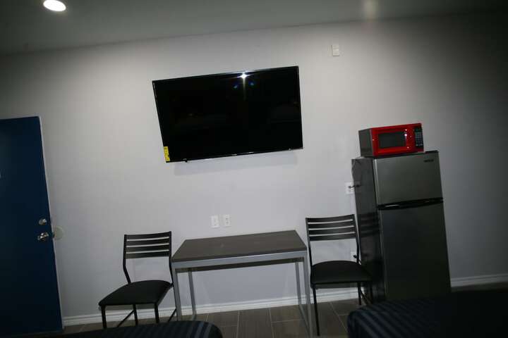 Room 14 of 21