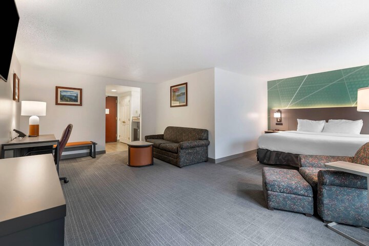 Comfort Inn & Suites Lake George