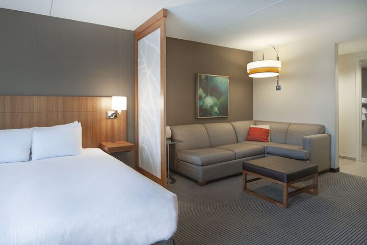 Room 25 of 59