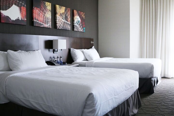 Room 13 of 73