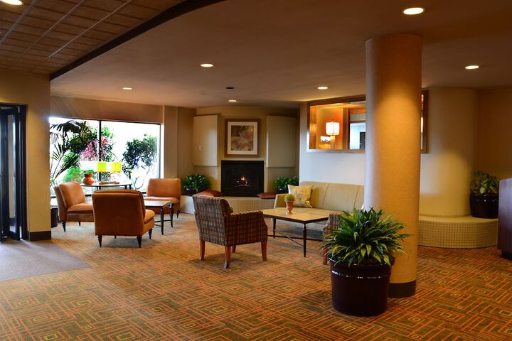 Hotel Interior 6 of 27