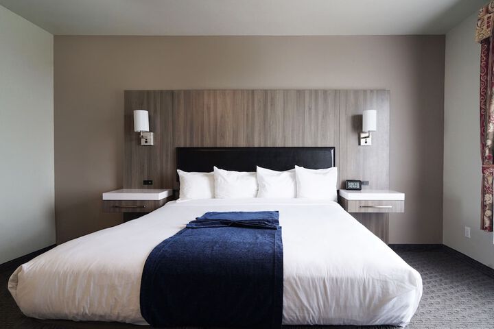 BayVue Hotel Resort and Suites