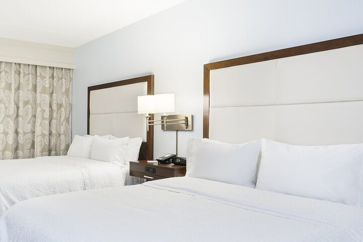 Room 6 of 27