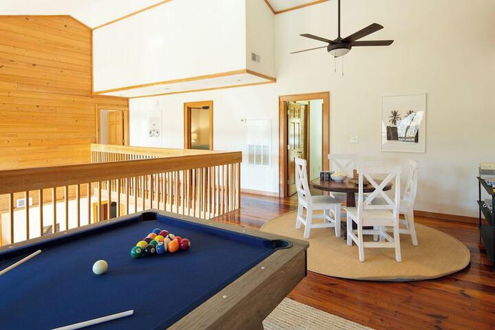Raven by Avantstay Entertainers Dream w / Pool Hot Tub, Game Room! 9 Brs!