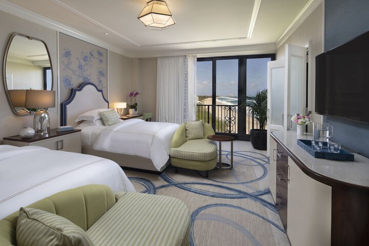 Room 42 of 121