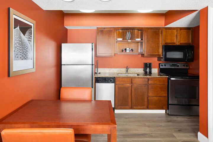 Tysons Corner Suites a Baymont by Wyndham