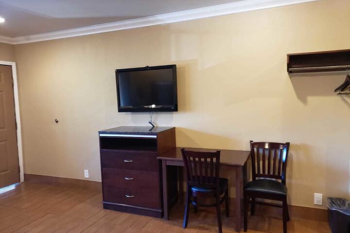 Room 19 of 30