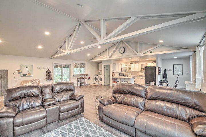Quaint Cozy Outdoor Retreat Near Mt. Rainier!