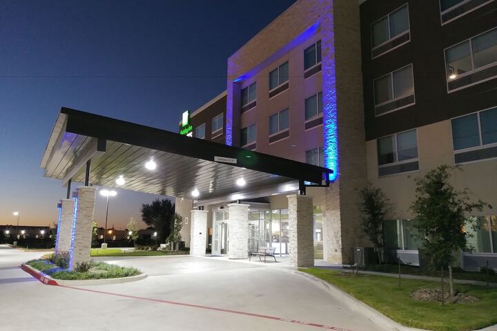 Hotel 5 of 40