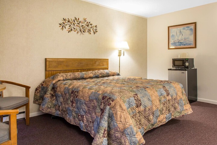 Room 10 of 22