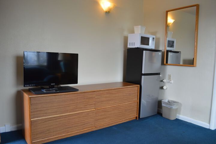 Room 12 of 30