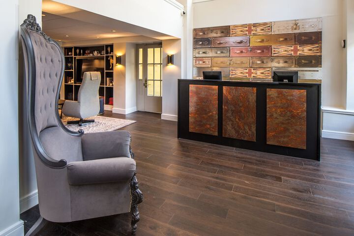 Hotel Interior 10 of 27
