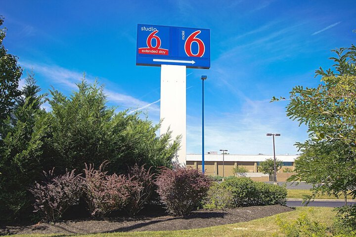 Motel 6 East Brunswick NJ