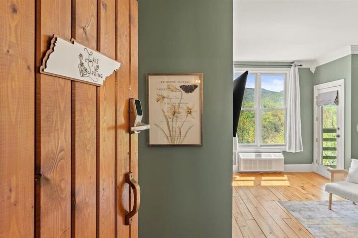 Laurel Valley Mountain Retreat