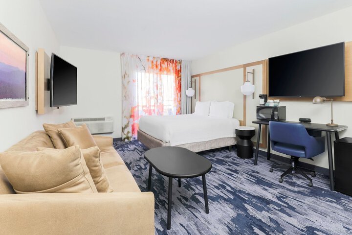 Room 19 of 37