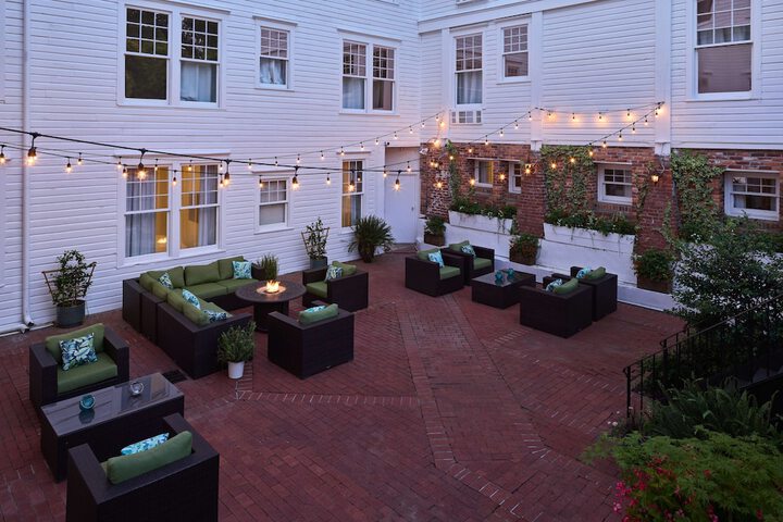 Hotel Exterior 82 of 83