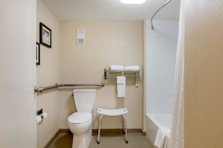 Room 15 of 51