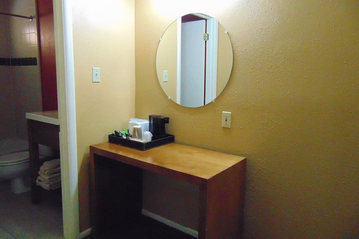 Room 25 of 64