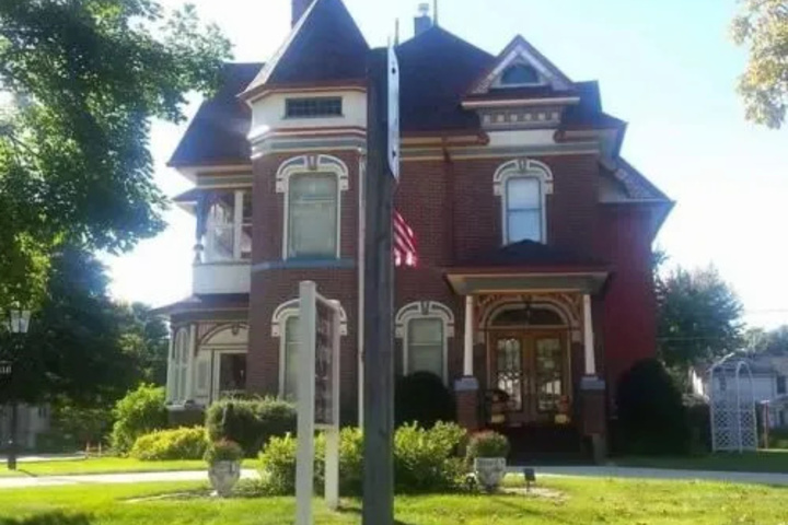 Queen Anne Bed and Breakfast