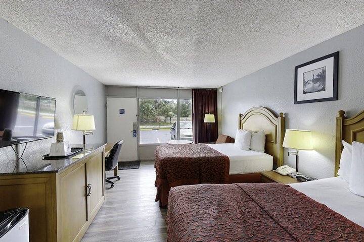 Room 20 of 51