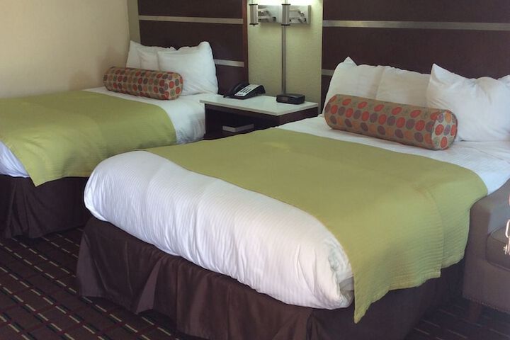 Days Inn by Wyndham Cornelia