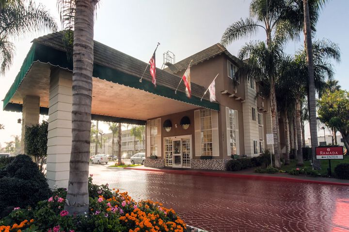Hotel 2 of 66