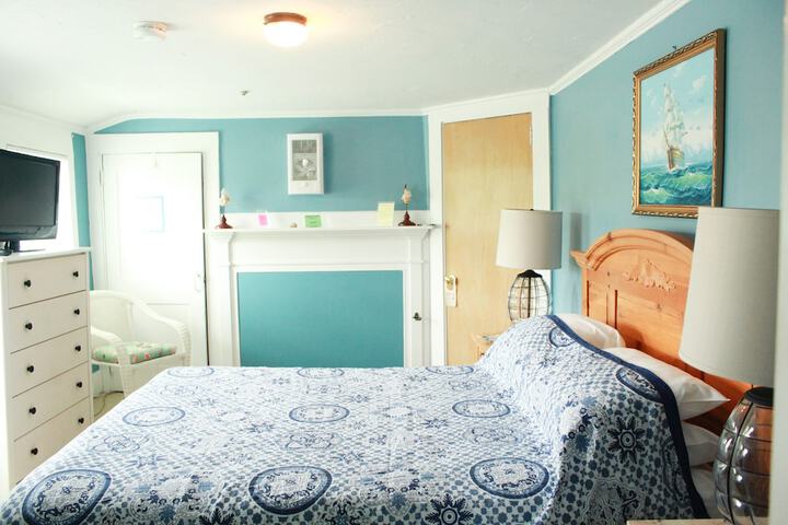 Room 50 of 230