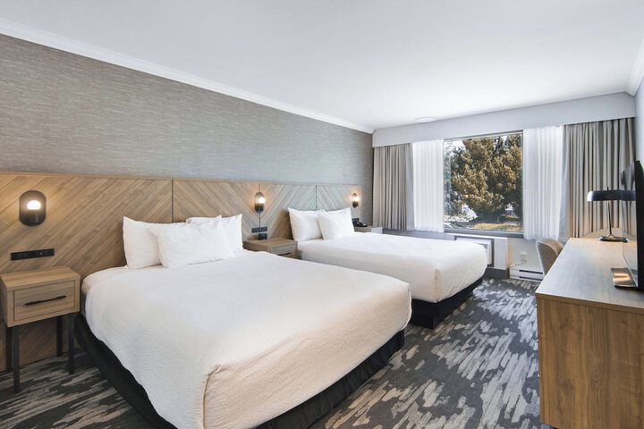 Sandman Hotel & Suites Kelowna