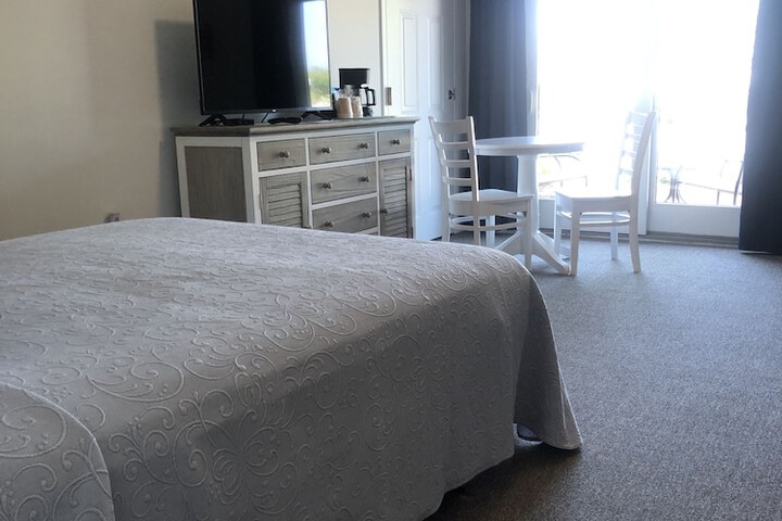 Room 15 of 53