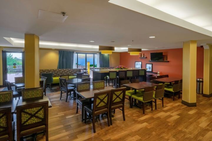 Hotel Interior 8 of 43