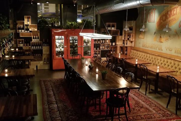 Dining 87 of 105