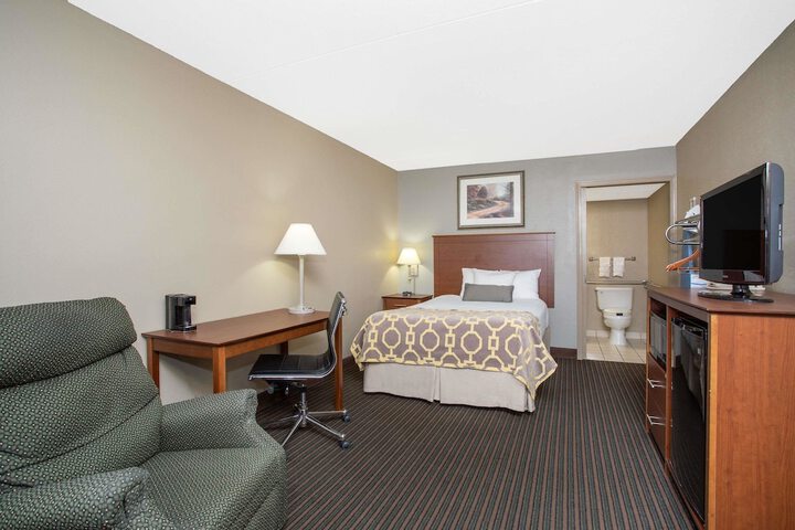 Room 22 of 26