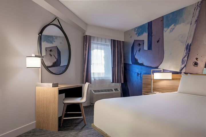 Room 45 of 90