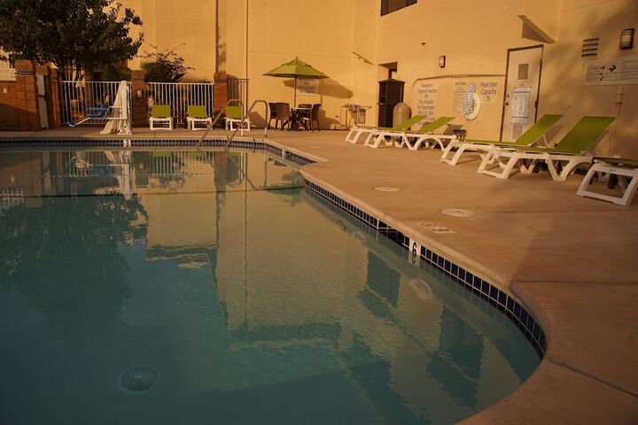 Pool 4 of 28
